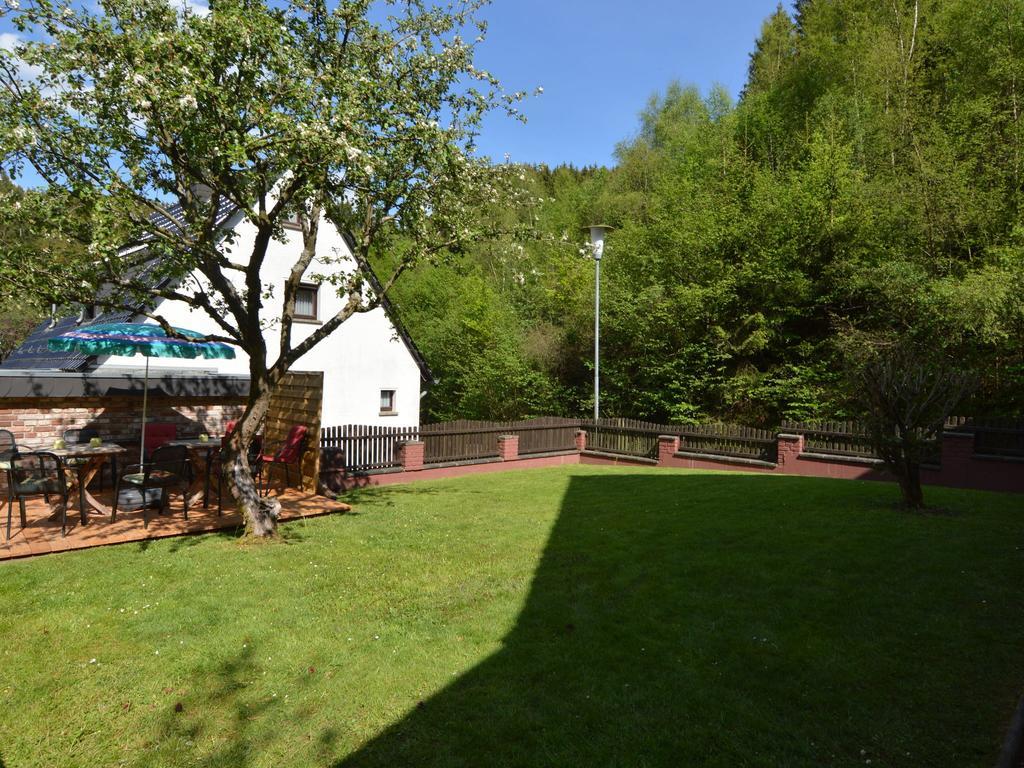 Holiday Home With Garden In Hellenthal Eifel Экстерьер фото
